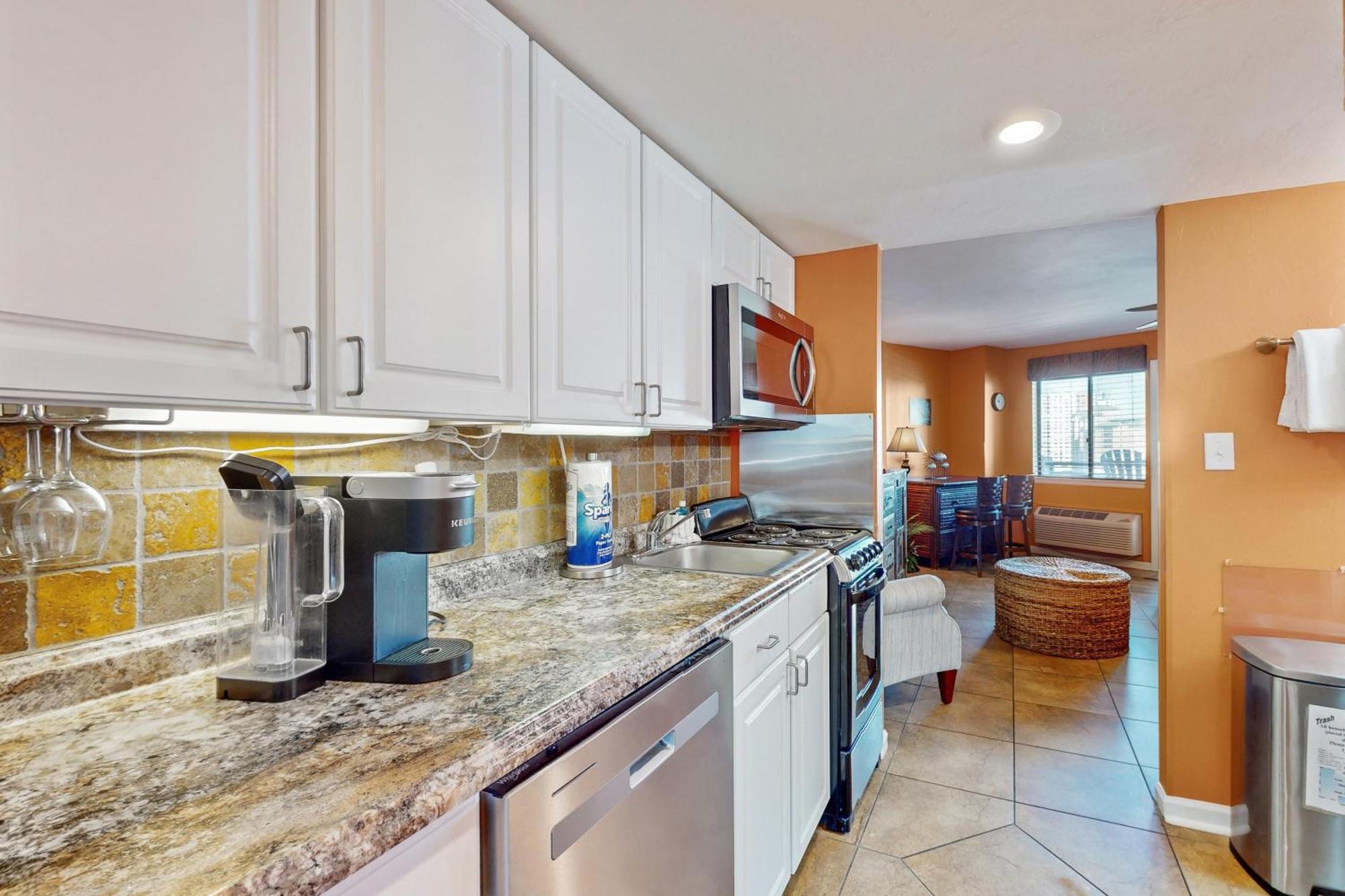 Ocean Breezes Apartment Миртъл Бийч Екстериор снимка